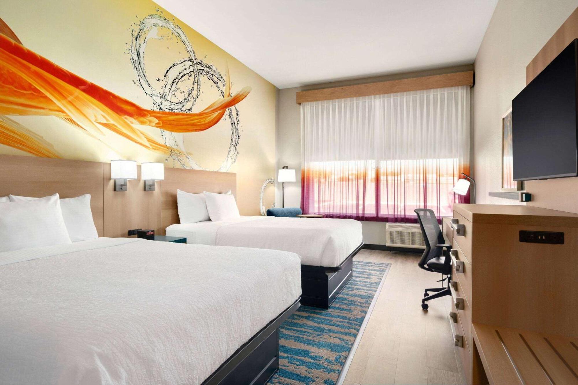 La Quinta Inn & Suites By Wyndham San Antonio Seaworld Lafb Exteriör bild
