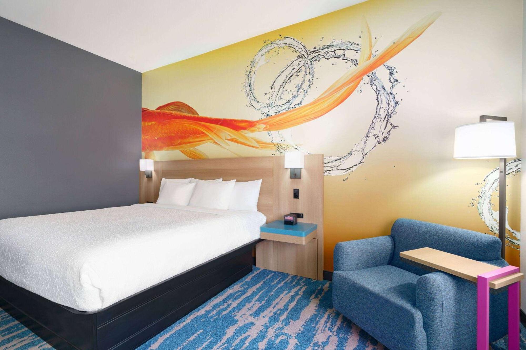 La Quinta Inn & Suites By Wyndham San Antonio Seaworld Lafb Exteriör bild